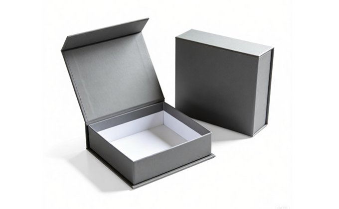Plain Texured Paper or Custom-Printed Inner Lining