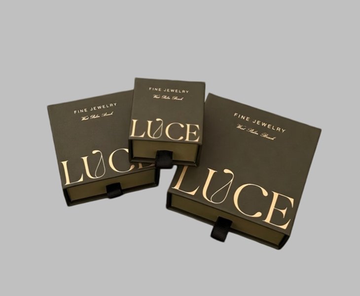 Sleeve box wtith gold stamping