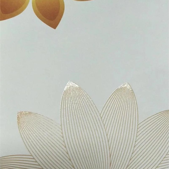Flatness and smoothness of glossy UV-coated printed patterns